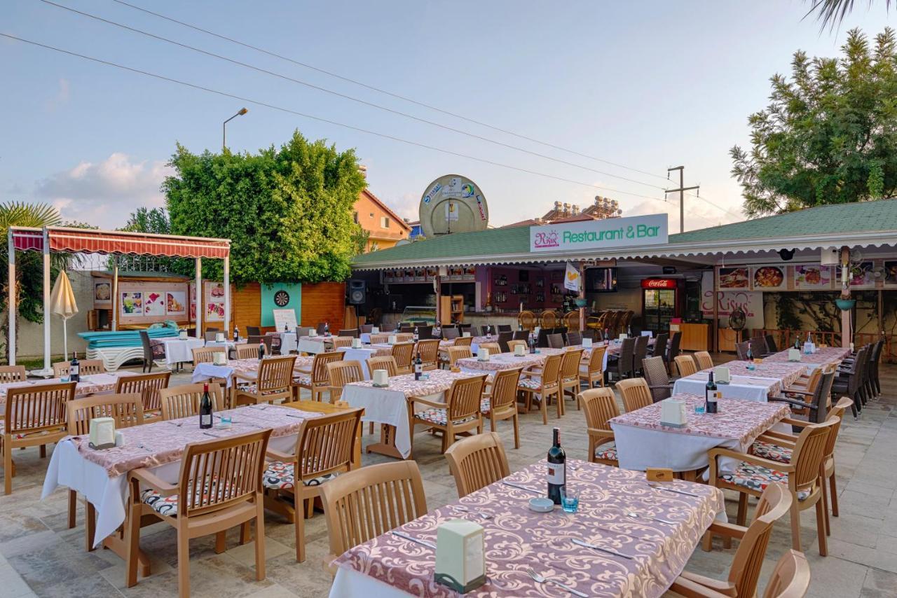 Risus Hotel Side Exterior photo